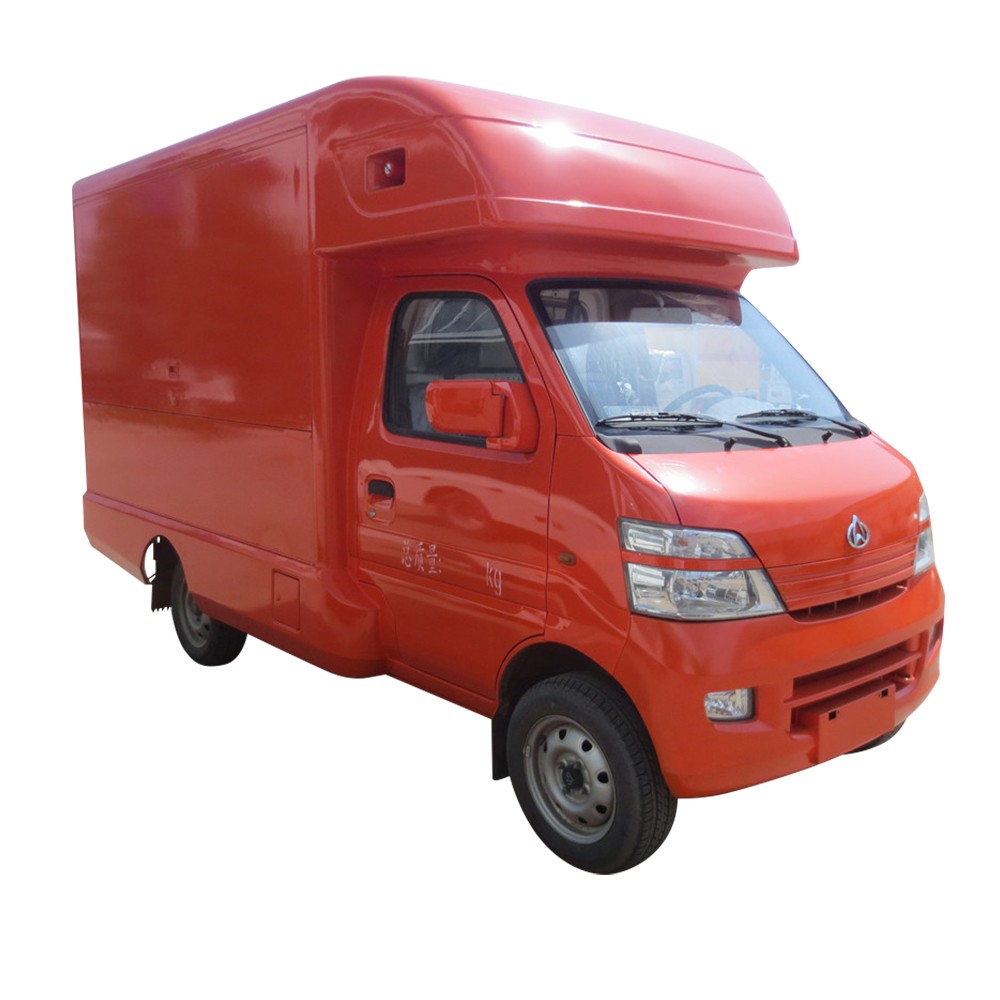 Camion fast food a benzina a 6 ruote