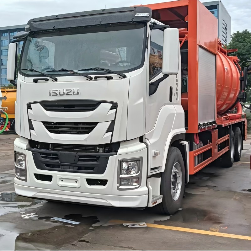Autocarro aspiratore ISUZU da 15000 litri